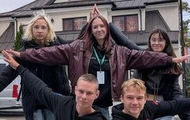 22