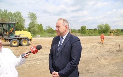 Zdjęcie do Trwają prace przy łączniku ul. Bałtowskiej oraz Siennieńskiej 