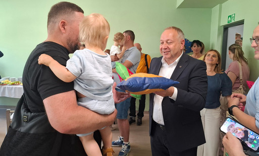 Zdjęcie do Żłobek Miejski w Ostrowcu Świętokrzyskim oficjalnie otwarty