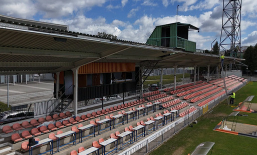 Zdjęcie do Nowoczesne nagłośnienie na Stadionie Miejskim KSZO. Trwa realizacja zwycięskiego projektu BOOS