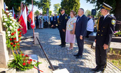 Zdjęcie do Ostrowiec Świętokrzyski uczcił Święto Wojska Polskiego 